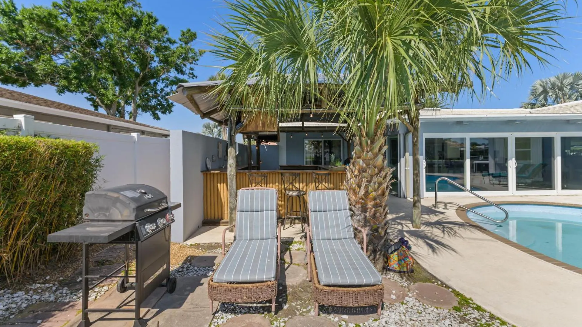 Villa Sleeps 10 Tiki Bar Private Pool Hot Tub Fire Pit Tampa